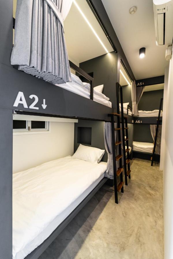 Pier 808 Hostel Bangkok Kültér fotó