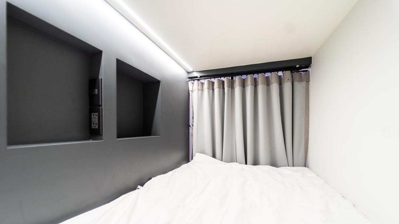 Pier 808 Hostel Bangkok Kültér fotó